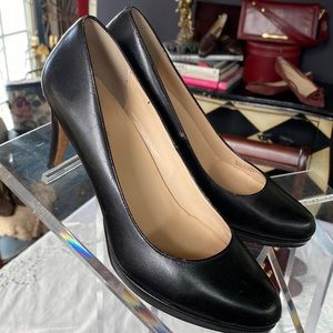 Cole Haan Black leather Traditional Pumps